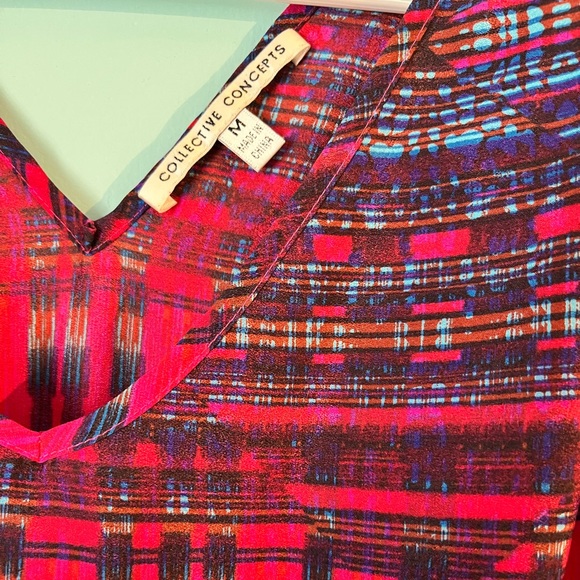 Shirt sleeve printed pink dress - Picture 2 of 3